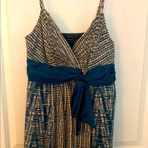 Elegant BCBG MaxAzria Blue and Cream Silk Women's Dress. Size 4
